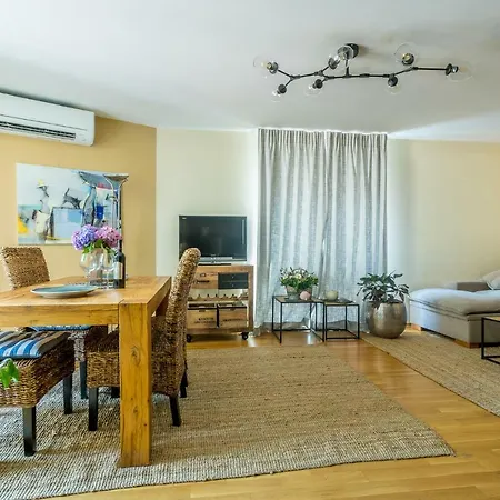 Este Apart 5 - Top Center Sofia